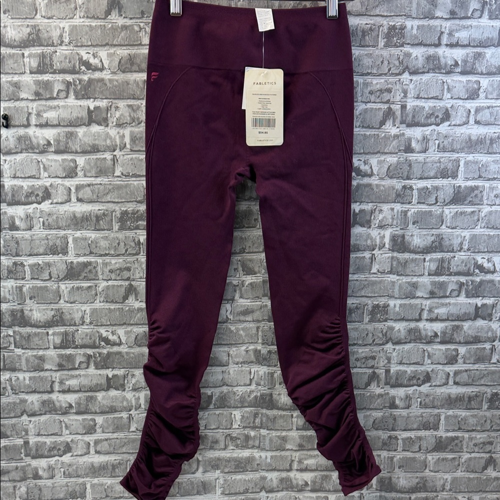 NWT Fabletics‎ leggings